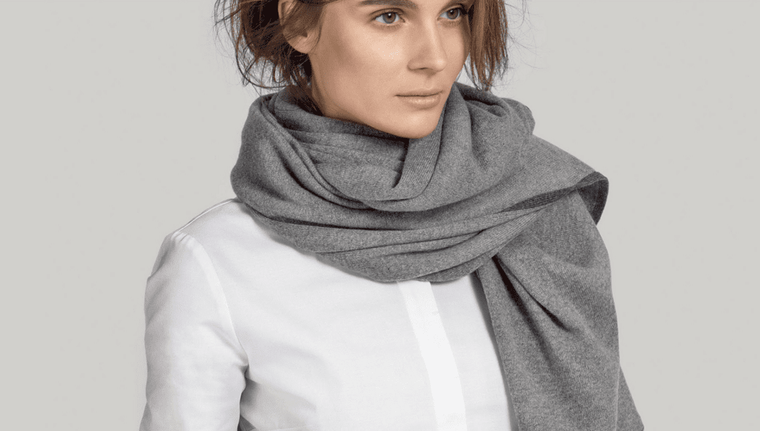 ecommerce show clothing on person 